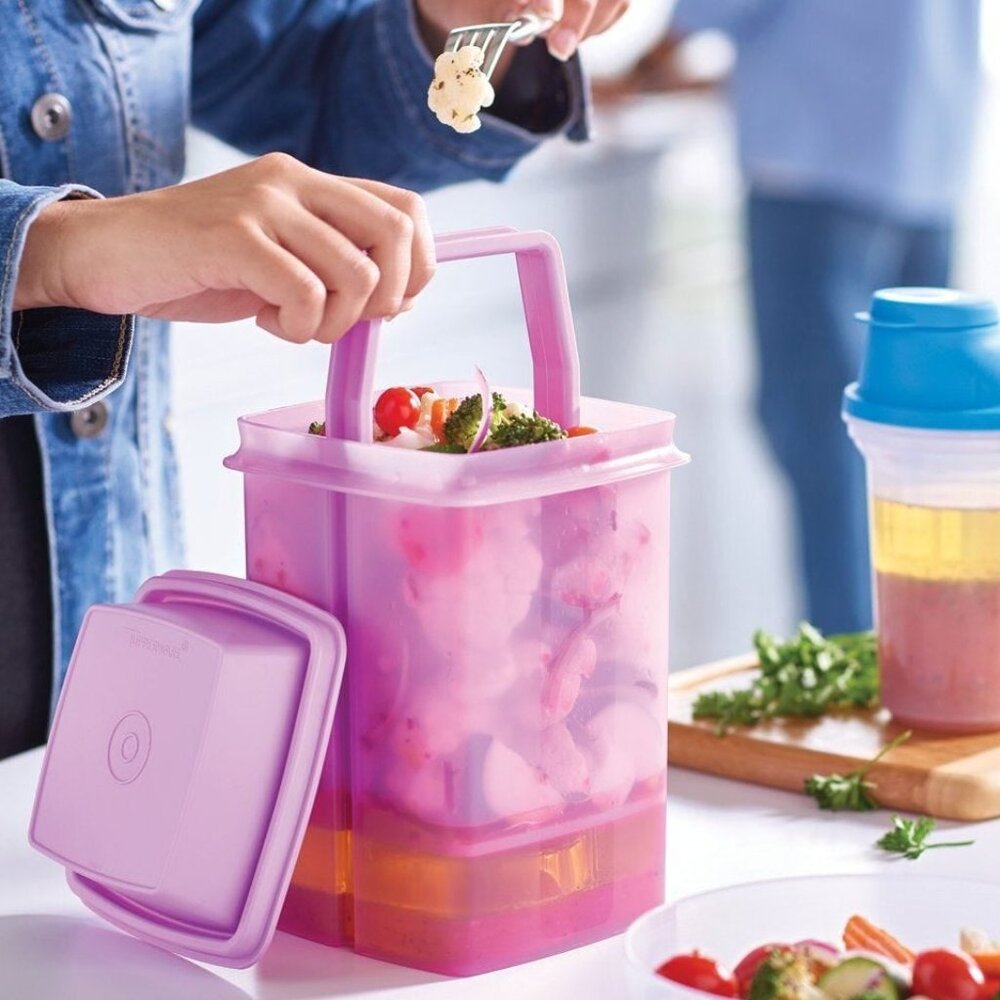 NIP Tupperware Pick a Deli - Picture 3 of 3